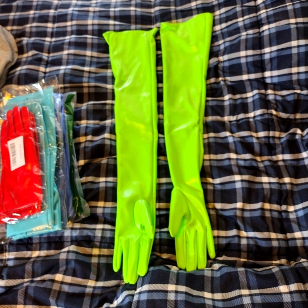 There a pair of neon Green Long gloves